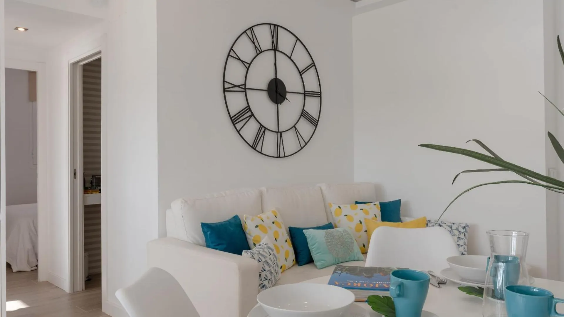 First Line Apartment Alcudia   Alcudia (Mallorca)
